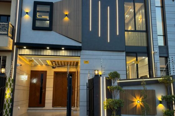 Where Modern Luxury Meets Timeless Elegance 📍 A1 Block, Central Park Housing Scheme, Lahore